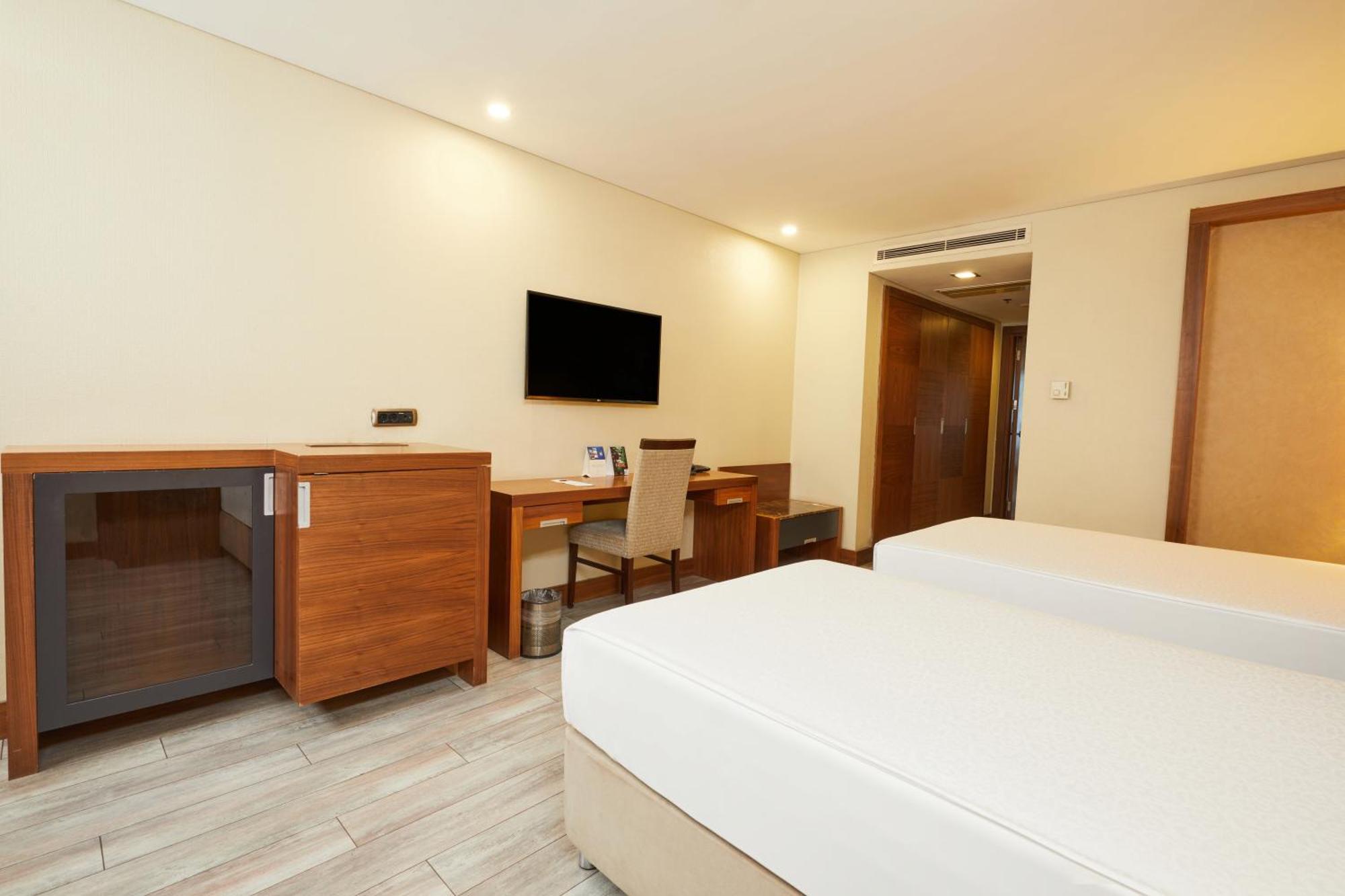 Dedeman Konya Hotel Convention Center Kültér fotó