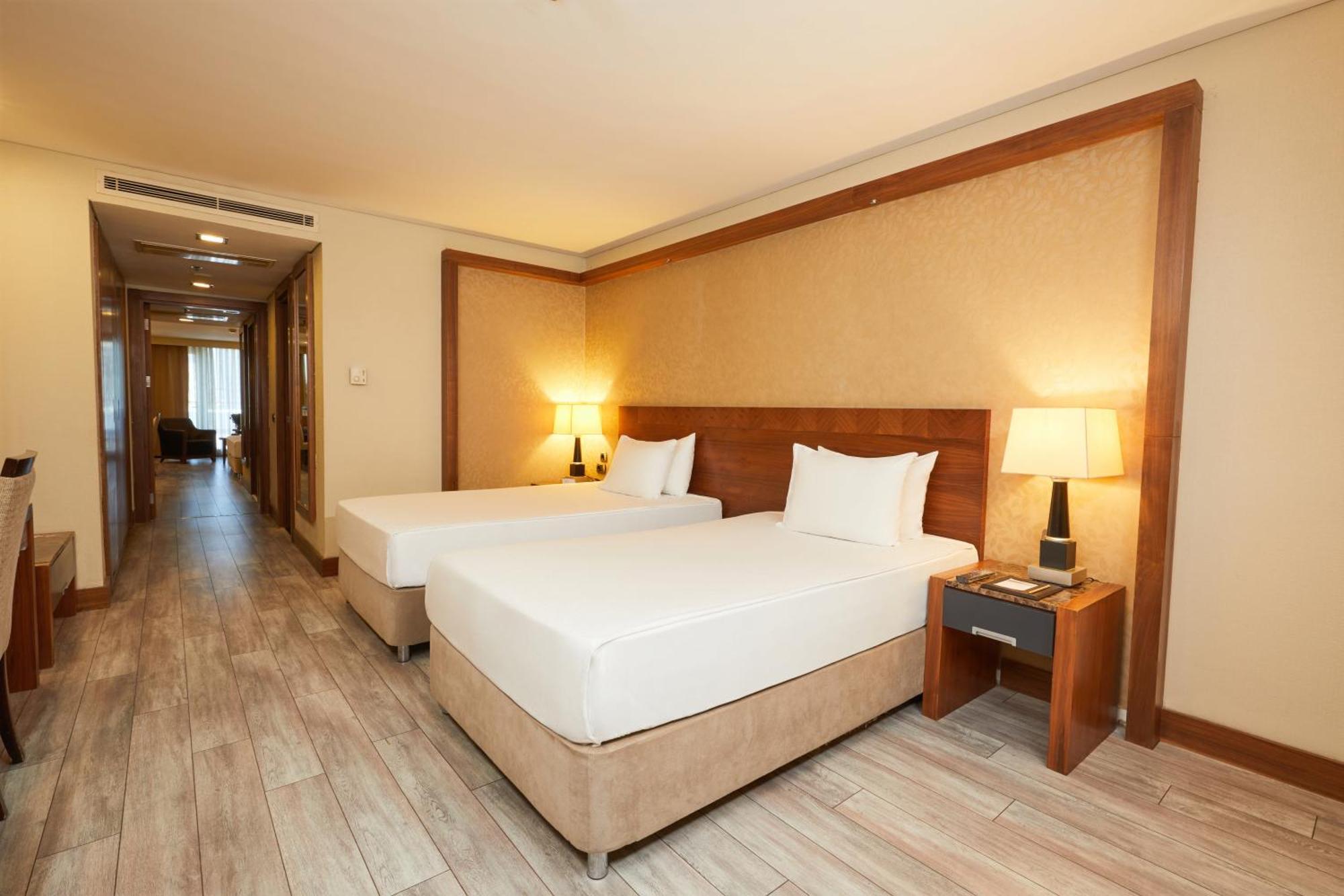 Dedeman Konya Hotel Convention Center Kültér fotó