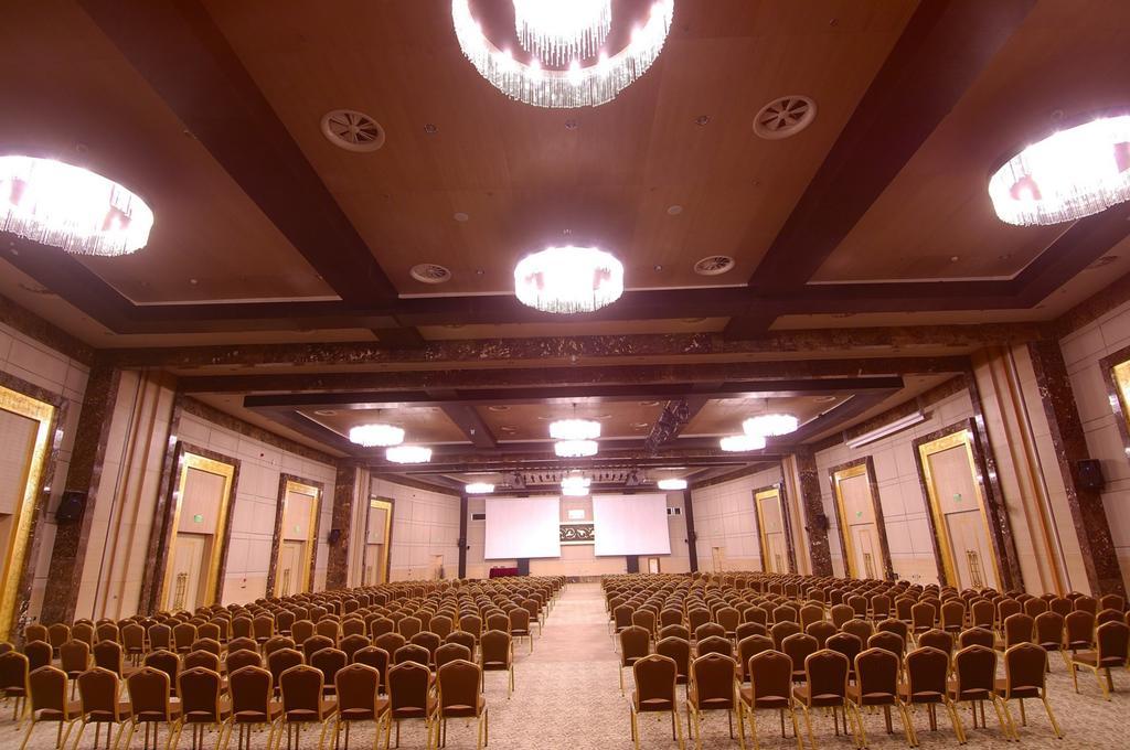 Dedeman Konya Hotel Convention Center Kültér fotó